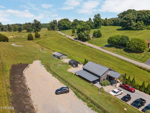 3220 Knob Creek Road, Johnson City, TN 37615