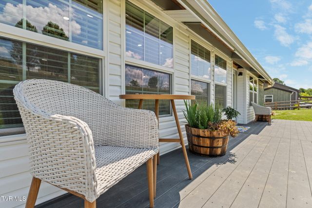 3220 Knob Creek Road, Johnson City, TN 37615