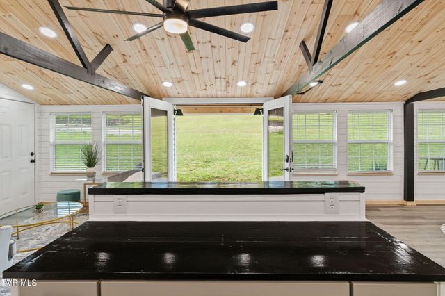 3220 Knob Creek Road, Johnson City, TN 37615