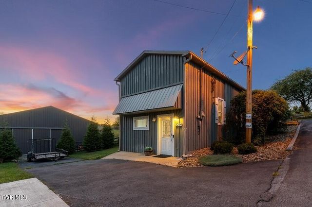 3220 Knob Creek Road, Johnson City, TN 37615