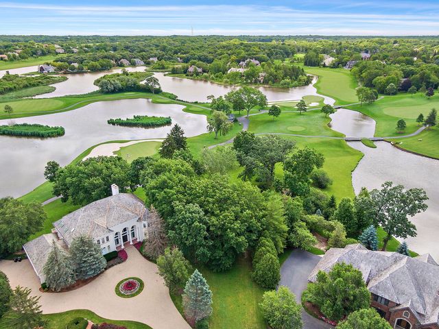 57 Hillburn Lane, North Barrington, IL 60010