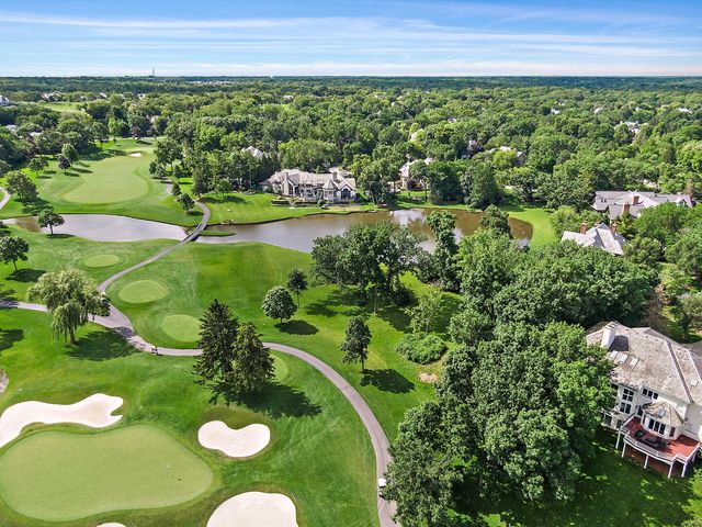 57 Hillburn Lane, North Barrington, IL 60010