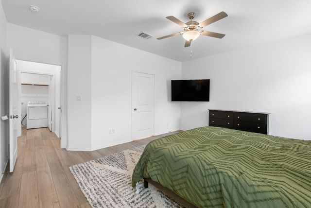 1240 Sweetspire ST, Leander, TX 78641