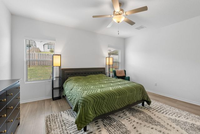 1240 Sweetspire ST, Leander, TX 78641