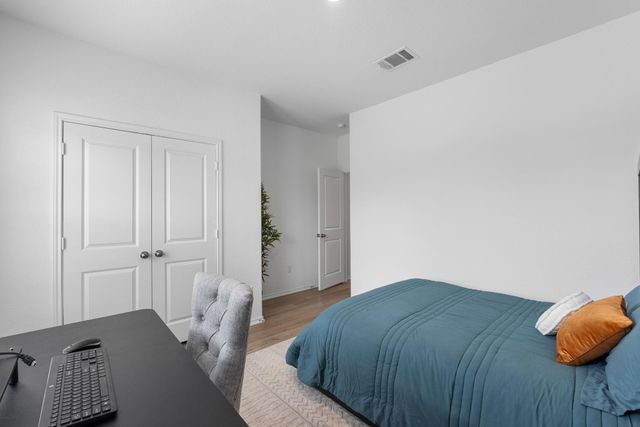 1240 Sweetspire ST, Leander, TX 78641