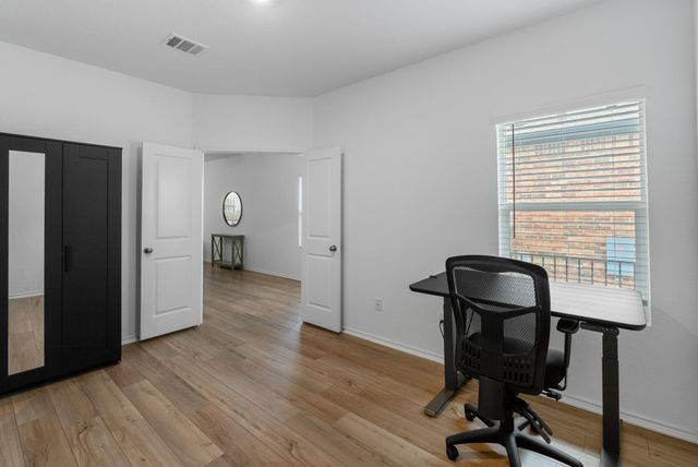 1240 Sweetspire ST, Leander, TX 78641