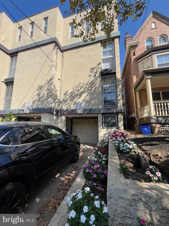 4035 BALTIMORE AVE, Philadelphia, PA 19104