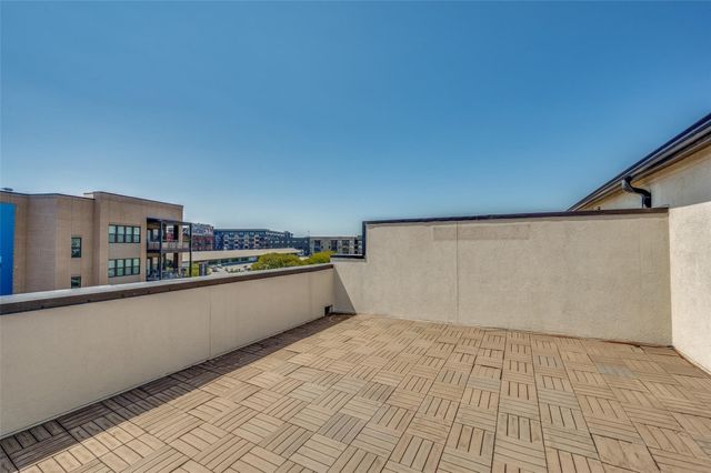 2135 Marilla Street, Dallas, TX 75201