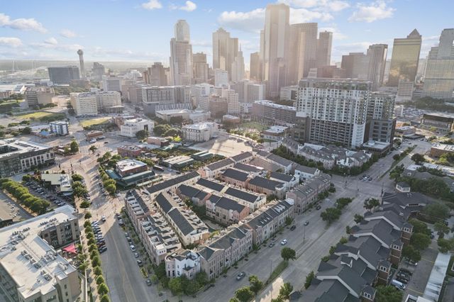 2135 Marilla Street, Dallas, TX 75201