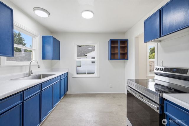 7212 S 128th Street, Seattle, WA 98178