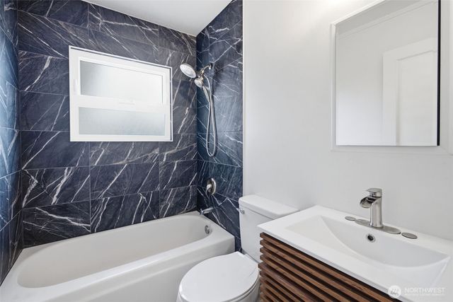 7212 S 128th Street, Seattle, WA 98178