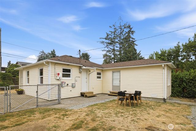 7212 S 128th Street, Seattle, WA 98178