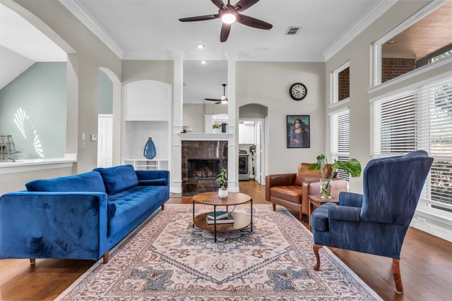 10319 Donley Drive, Irving, TX 75063