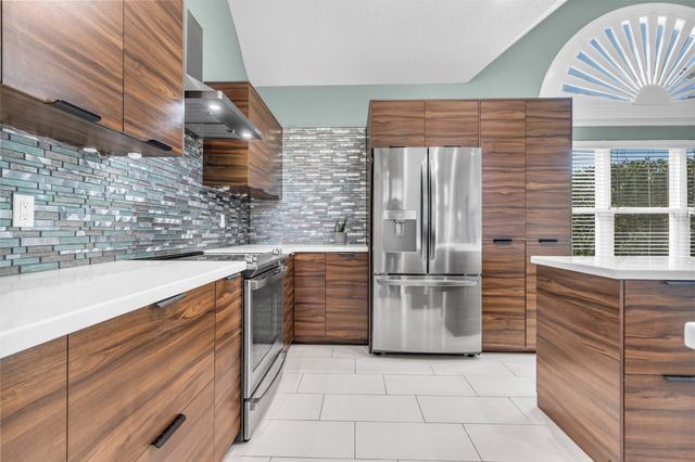 10319 Donley Drive, Irving, TX 75063