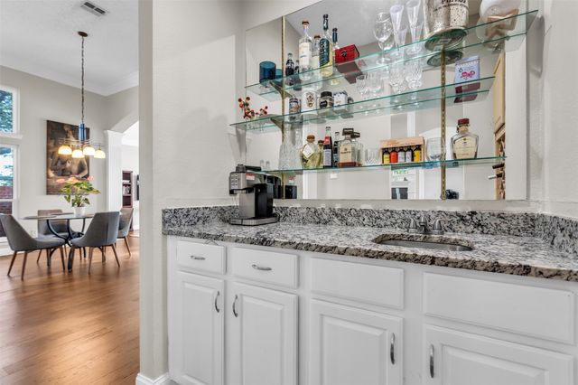 10319 Donley Drive, Irving, TX 75063