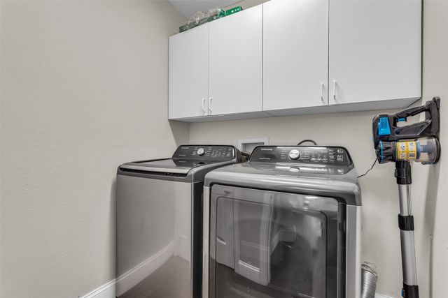 10319 Donley Drive, Irving, TX 75063