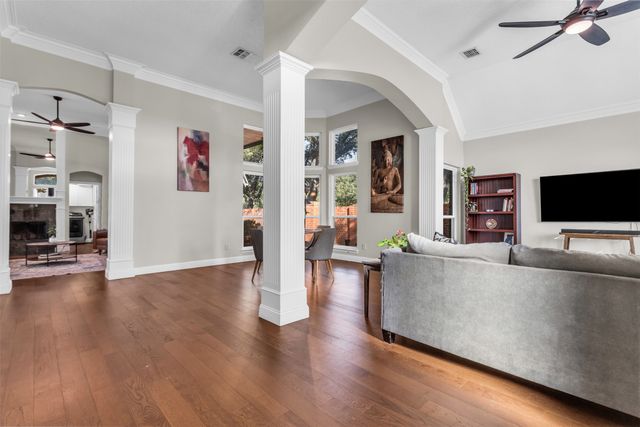 10319 Donley Drive, Irving, TX 75063