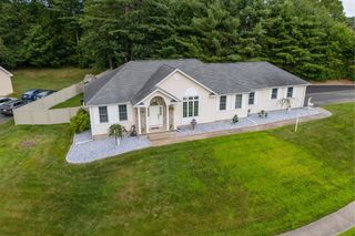 30 Radisson Ln, Westfield, MA 01085