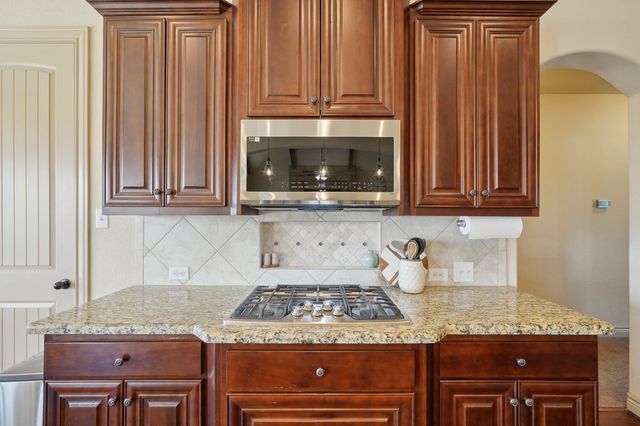 229 Yorktown Blvd, Kerrville, TX 78028