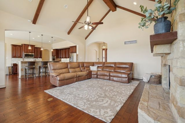 229 Yorktown Blvd, Kerrville, TX 78028
