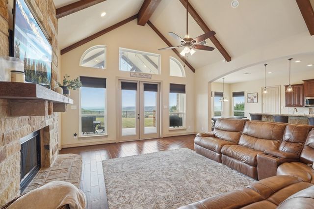 229 Yorktown Blvd, Kerrville, TX 78028