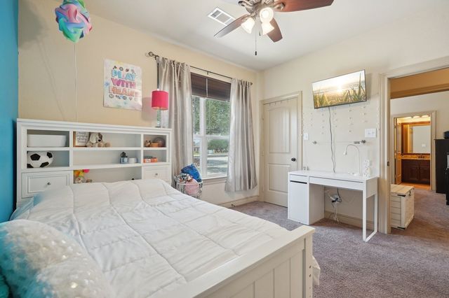 229 Yorktown Blvd, Kerrville, TX 78028