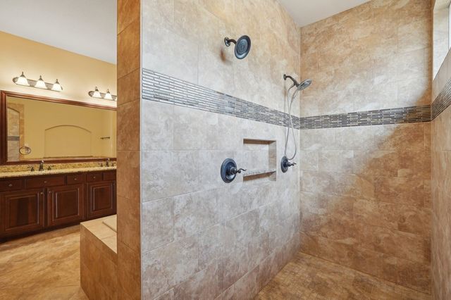 229 Yorktown Blvd, Kerrville, TX 78028