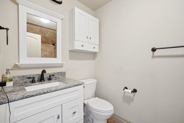 229 Yorktown Blvd, Kerrville, TX 78028