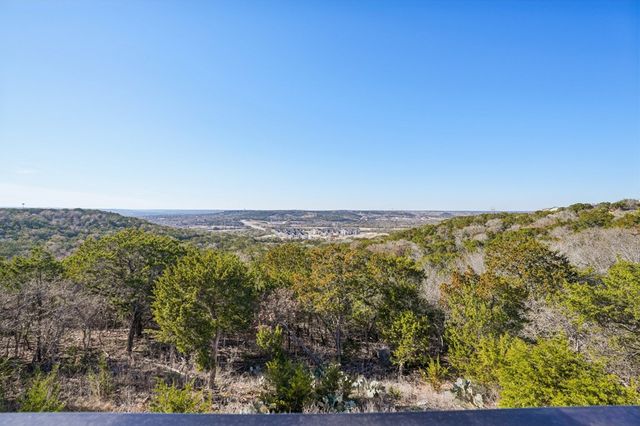 229 Yorktown Blvd, Kerrville, TX 78028