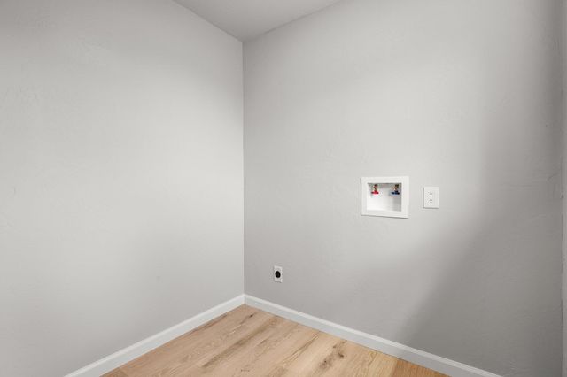 2415 West Street, Redding, CA 96001