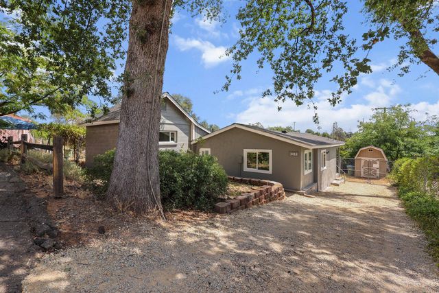 2415 West Street, Redding, CA 96001