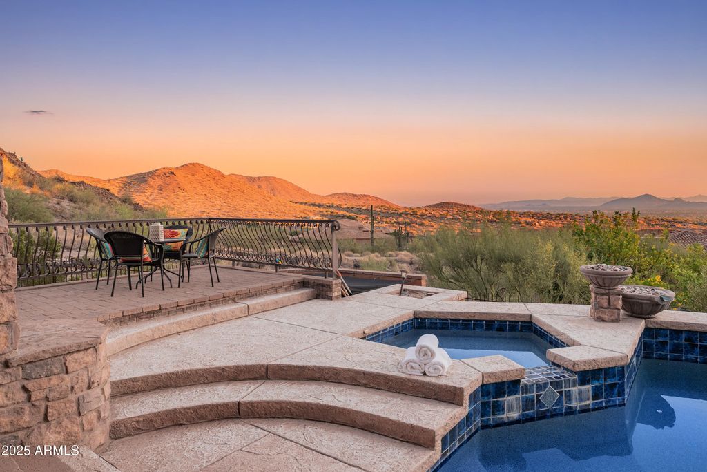 Image 39 of property listing at 11550 E Paradise Lane, Scottsdale, AZ 85255