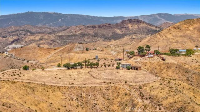 30668 Tick Canyon Rd, Canyon Country, CA 91387
