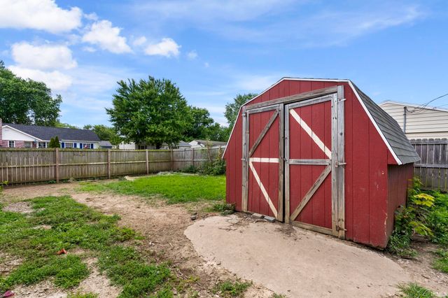 742 Clover Lane, Lafayette, IN 47905