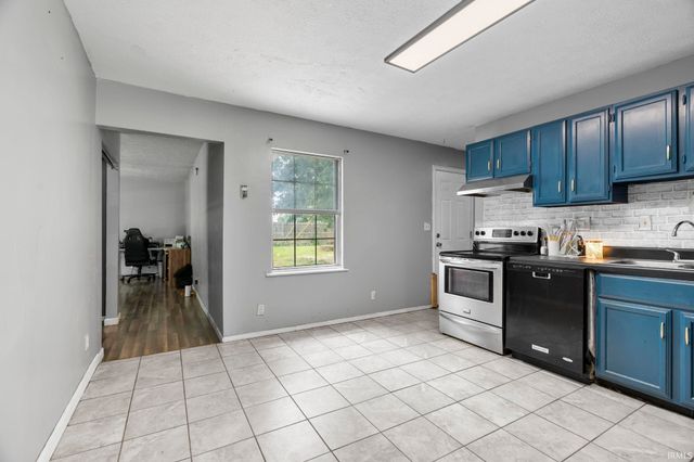 742 Clover Lane, Lafayette, IN 47905