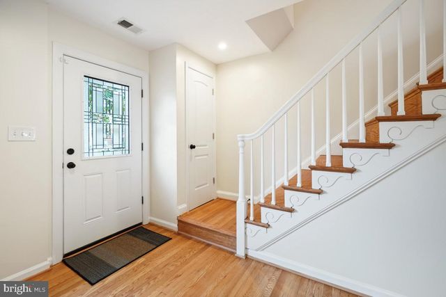 817 20TH ST NE, Washington, DC 20002