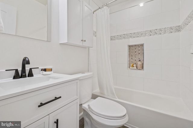 817 20TH ST NE, Washington, DC 20002