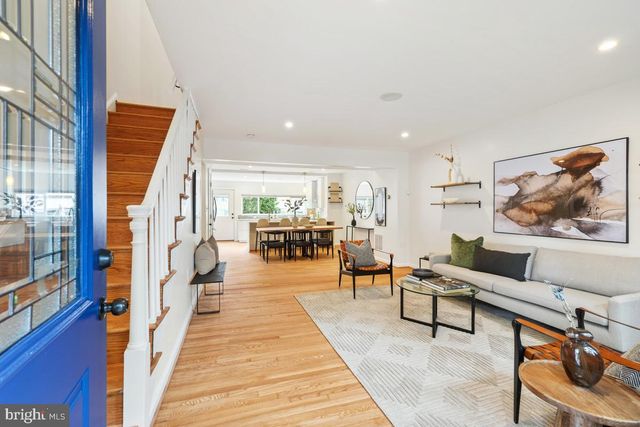 817 20TH ST NE, Washington, DC 20002
