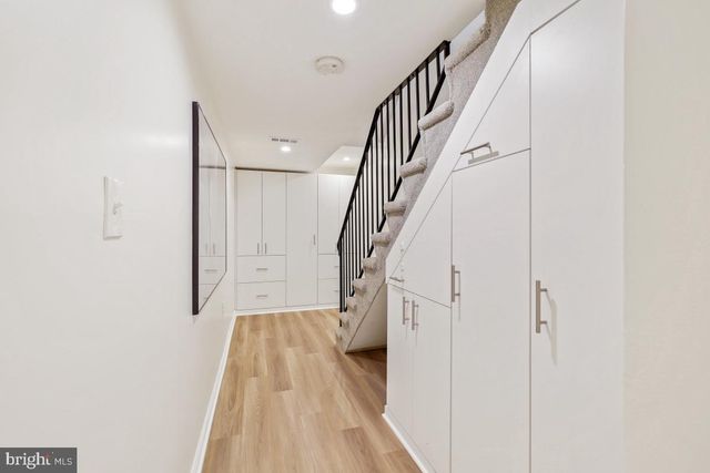 817 20TH ST NE, Washington, DC 20002