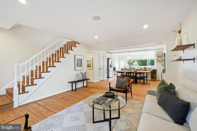 817 20TH ST NE, Washington, DC 20002