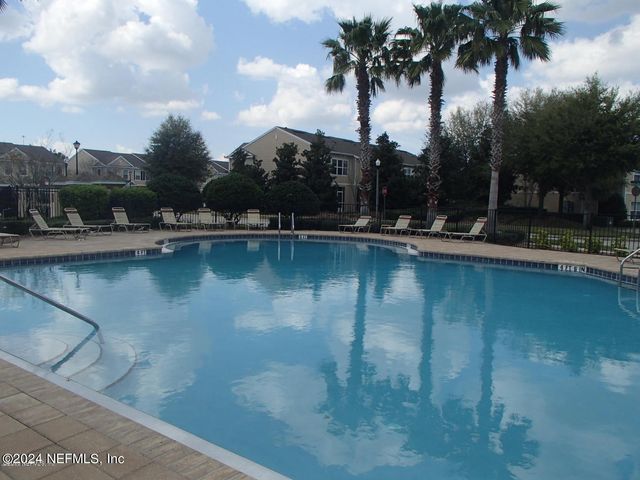 8125 SUMMERGATE Court, Jacksonville, FL 32256