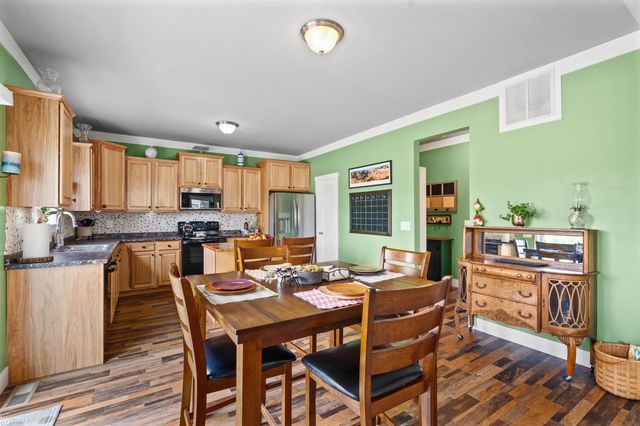 16589 Bedington Drive, Linden, MI 48451