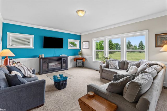 16589 Bedington Drive, Linden, MI 48451