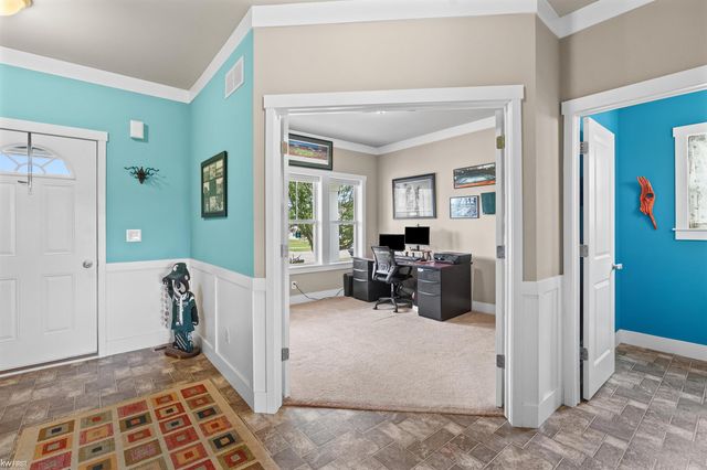 16589 Bedington Drive, Linden, MI 48451