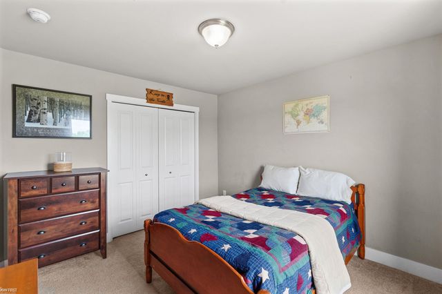 16589 Bedington Drive, Linden, MI 48451