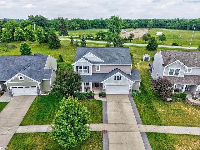 16589 Bedington Drive, Linden, MI 48451