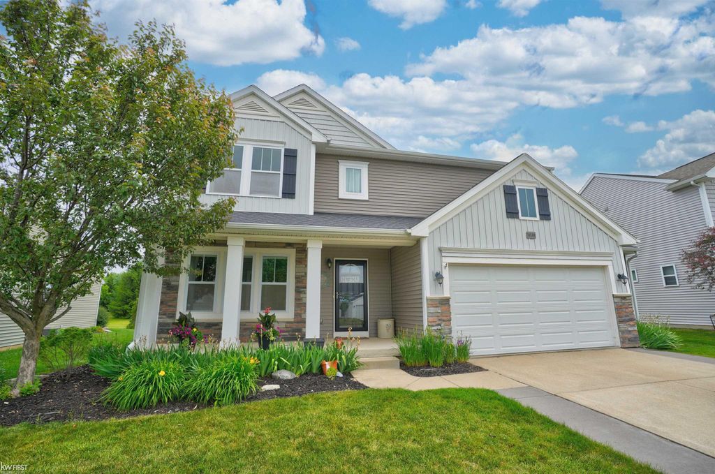 16589 Bedington Drive, Linden, MI 48451
