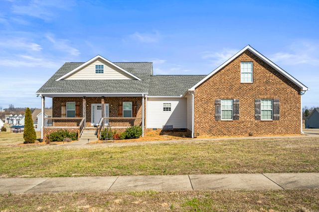 1031 Leaf Ln, Ashland City, TN 37015