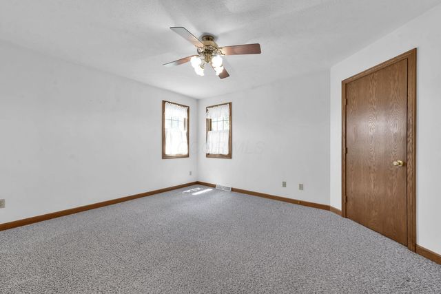 29 Longitude Drive, Mount Vernon, OH 43050