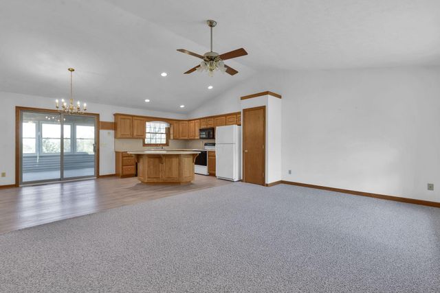 29 Longitude Drive, Mount Vernon, OH 43050